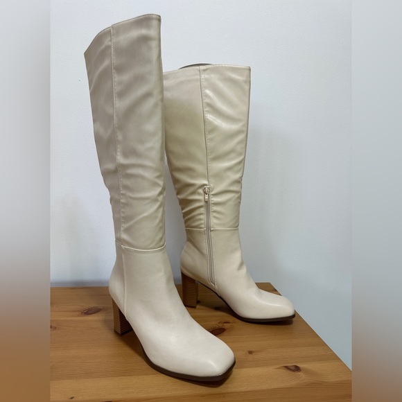 Faux Leather Women’s Knee High Boots | Chunky Block Heel Retro 70s Inspired Boot - Picture 1 of 10